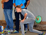 Bastian, der jüngste Schütze mit guter Haltung