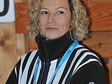 Elisabeth Kotnig macht den Schiedsrichter 